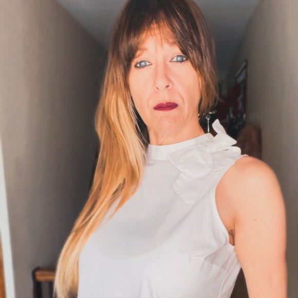 Side Tie White Blouse - Picture 3 of 5